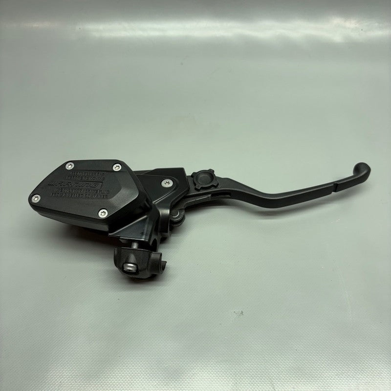 BMW K1600 BAGGER FRONT BRAKE MASTER CYLINDER 2017-2021 2022 2023 2024 