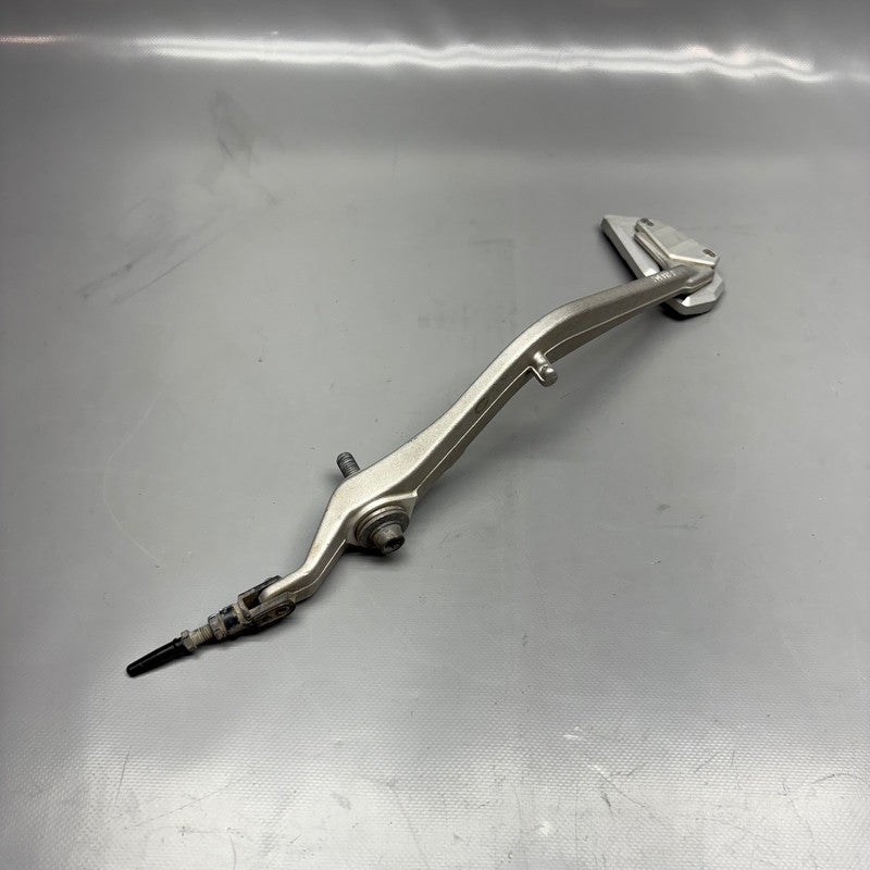 7716107 BMW K1600GT BRAKE PEDAL 2011 2012 2013 2014 2015 2016 OEM 7716107