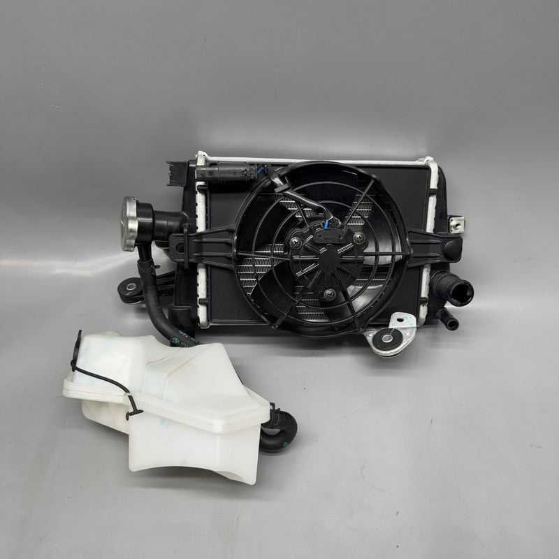 8546416 BMW R1250RT RADIATOR RIGHT 2013-2017 2018 2019 2020 2021 2022 2023 2024 OEM