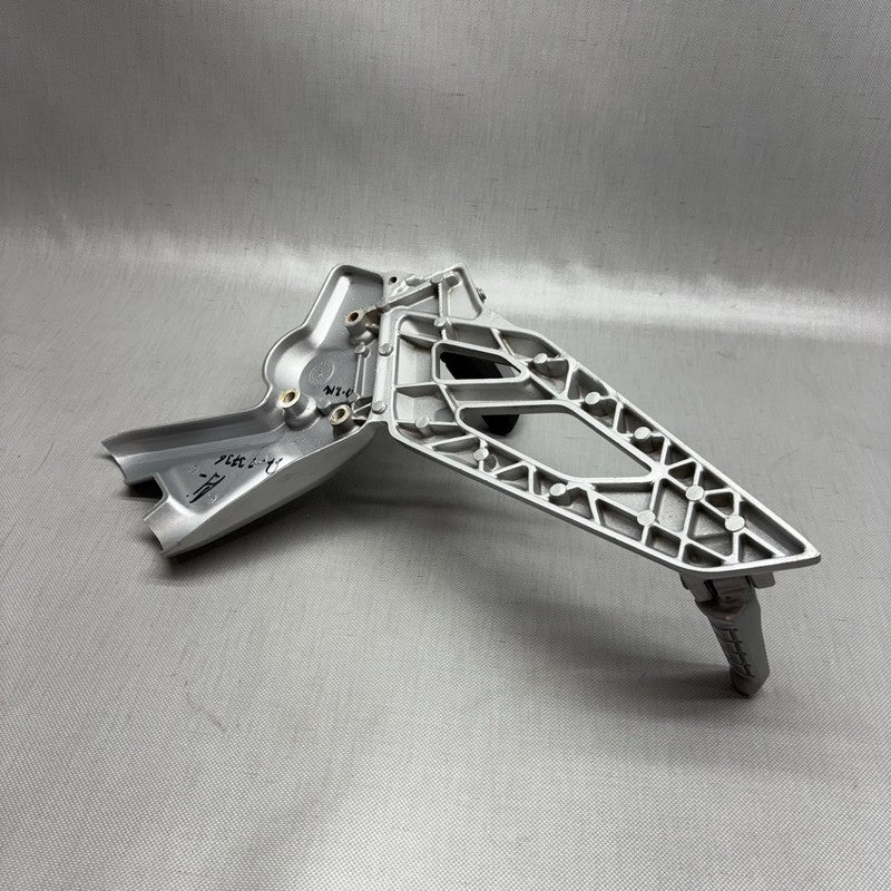 G 310R BMW G 310R FOOT REST PEG MOUNT BRACKET LEFT 2016 2017 2018 2019 2020 OEM
