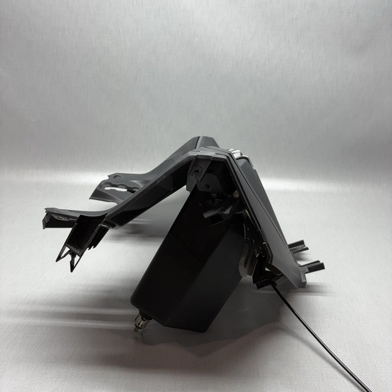 C 650 SPORT BMW C 650 SPORT LEG SHIELD  2014 2015 2016 2017 2018 2019 2020 OEM