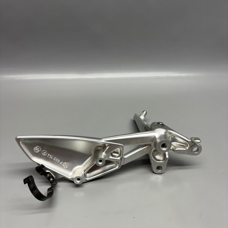 BMW K 1300S FOOTREST RIGHT FRONT 2009-2011 2012 2013 2014 2015 2016 OE