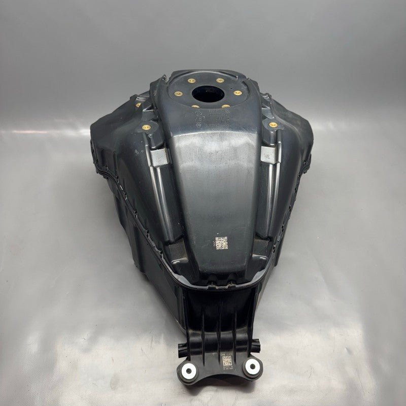 BMW F900R FUEL TANK 2020 2021 2022 2023 2024 OEM 8567870