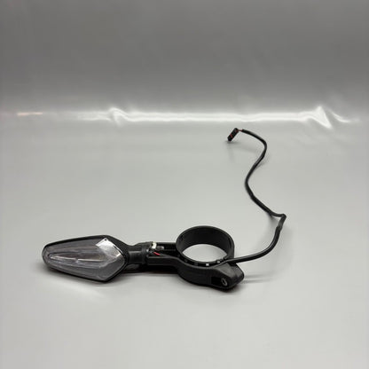 7108274 BMW R12 NINE T SIGNAL LIGHT RIGHT FRONT 2022 2023 2024 2025 OEM 7108274