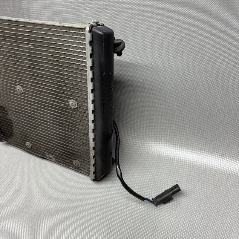 7724993 BMW C 650 SPORT RADIATOR WITH FAN 2014 2015 2016 2017 2018 2019 2020 OEM 7724993