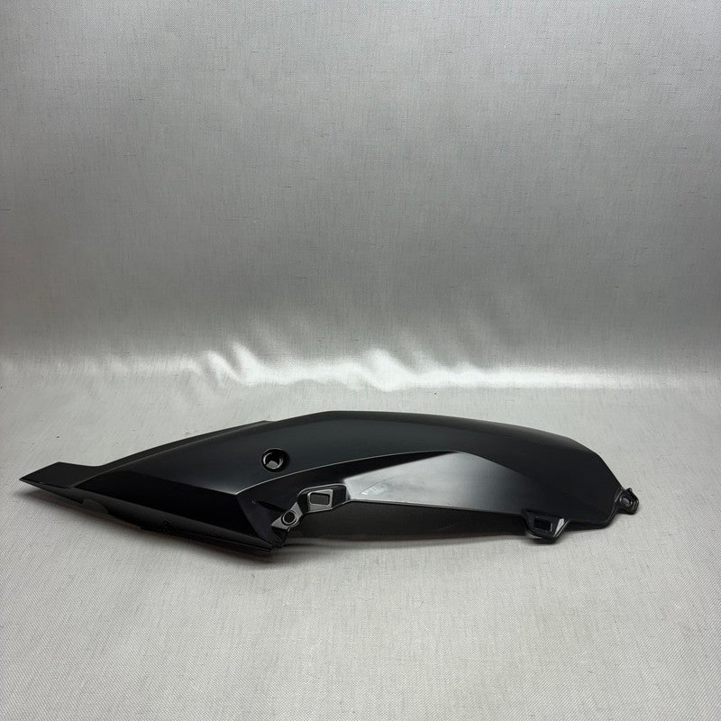BMW C 650 EVOLUTION TAIL TRIM LEFT SIDE 2015 2016 2017 2018 OEM 853603