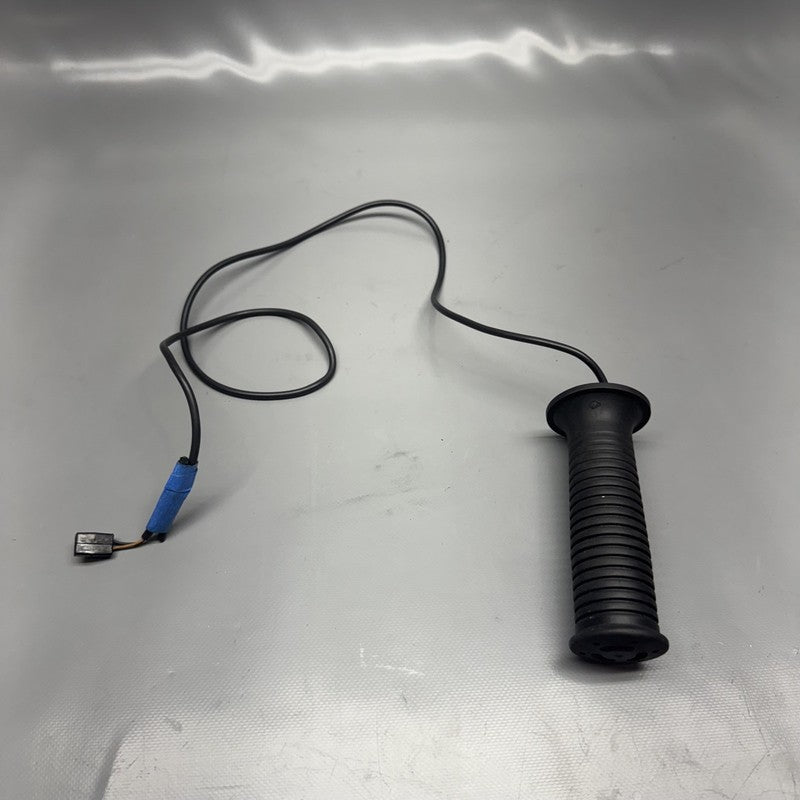 K 1200LT BMW K 1200LT HANDLE GROOVED LEFT 2005 2006 2007 2008 OEM