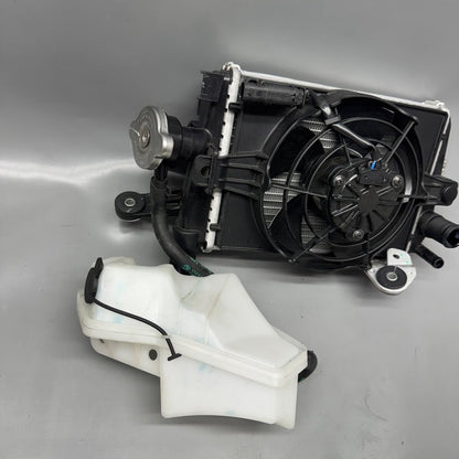 8546416 BMW R1250RT RADIATOR RIGHT 2013-2017 2018 2019 2020 2021 2022 2023 2024 OEM