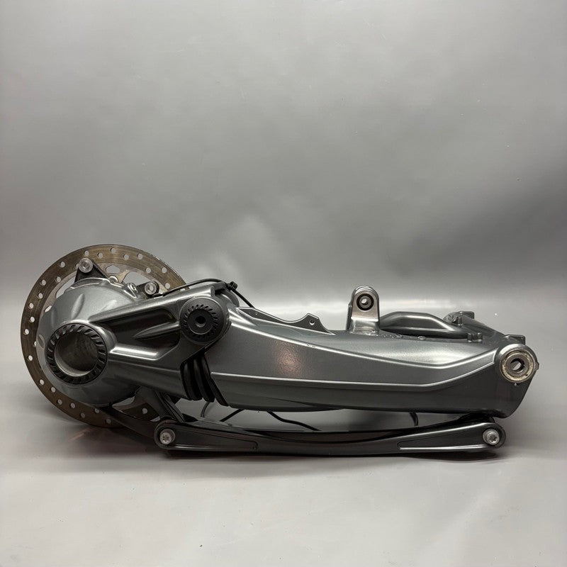 BMW K1300S SWINGING ARM WITH RIGHT ANGLE GEARBOX 2007-2013 2014 2015 O