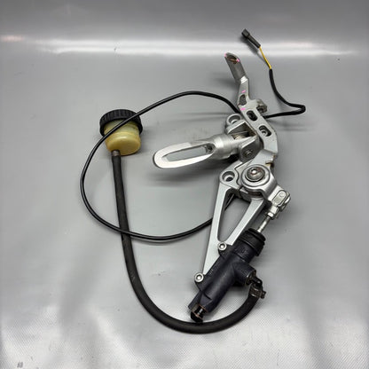 BMW K1200RS K589 REAR BRAKE MASTER CYLINDER 1996-2001 2002 2003 2004 2