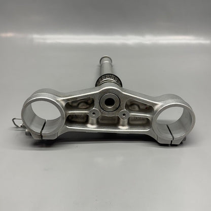 BMW G650X K15 LOWER FORK CROSS BRACE 2006 2007 OEM 7696619