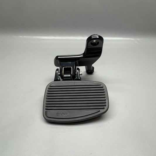 9467719 BMW R18 TRANSCONTINENTAL FOOTREST PLATE LEFT REAR 2020-2022 2023 2024 2025 OEM