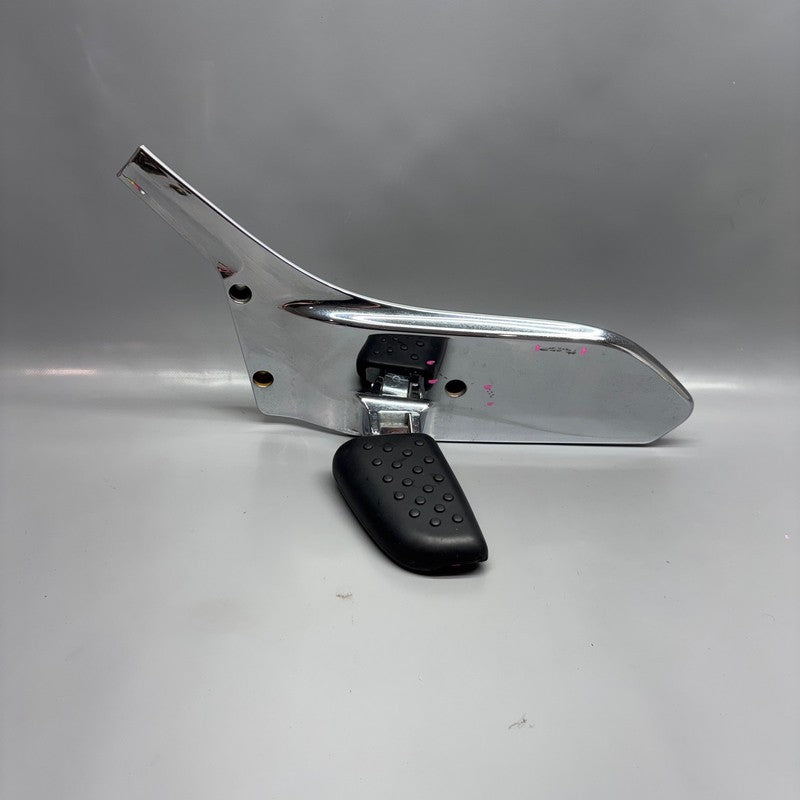 BMW K 1200LT FOOTPEG PLATE LEFT 2005 2006 2007 2008 OEM 7682137