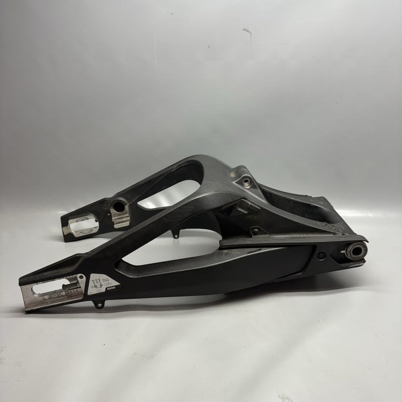 565665 BMW S1000RR SWINGARM REAR 2021 2022 2023 2024 OEM 565665