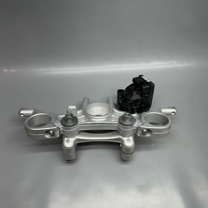BMW R18 TRANSCONTINENTAL UPPER FORK CROSS BRACE 2020-2022 2023 2024 20