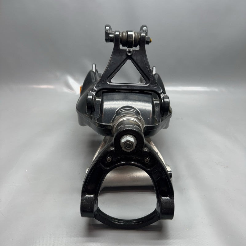 7717732 BMW K1600GTL FRONT SWINGARM WHEEL CARRIER 2015 2016 2017 2018 2019 2020 2021 OEM