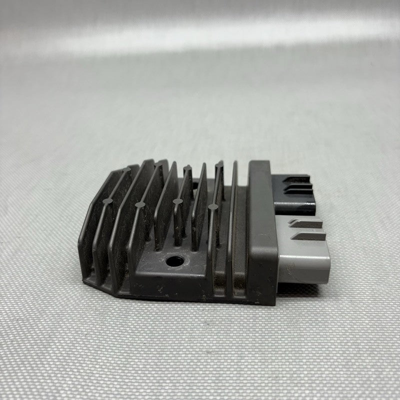 7718422 BMW C 650 SPORT VOLTAGE REGULATOR 2014 2015 2016 2017 2018 2019 2020 OEM 7718422