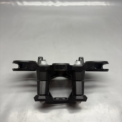 7923935 BMW M1000R FORK BRIDGE UPPER 2021 2022 2023 2024 OEM 7923935