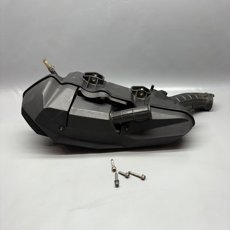 BMW C400X INTAKE MUFFLER 2018 2019 2020 OEM 8552423