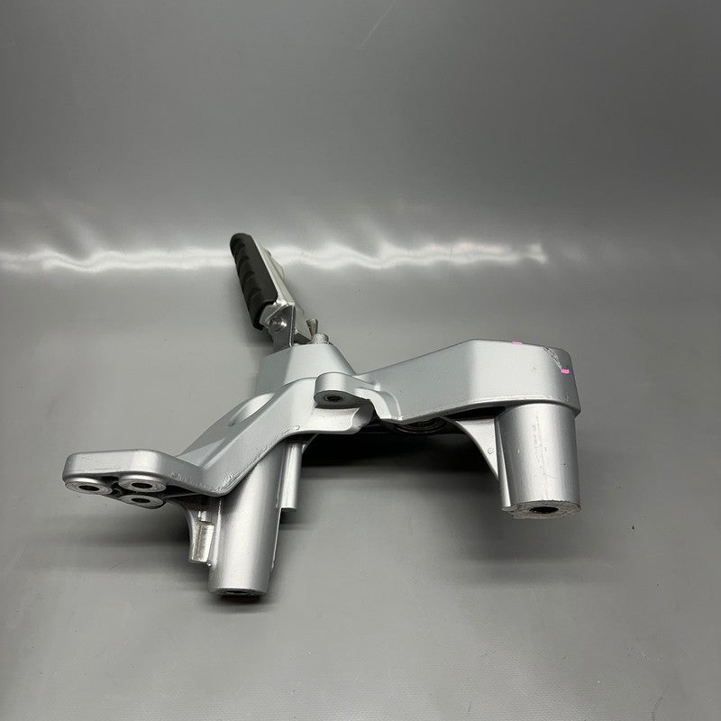 C600 SPORT BMW C600 SPORT ENGINE MOUNT LEFT 2011 2012 2013 2014 2015 OEM