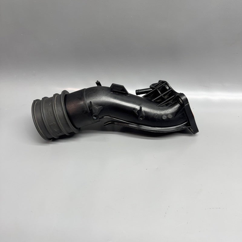 8409744 BMW R18 B SUCTION TUBE 2020 2021 2022 2023 2024 OEM 8409744