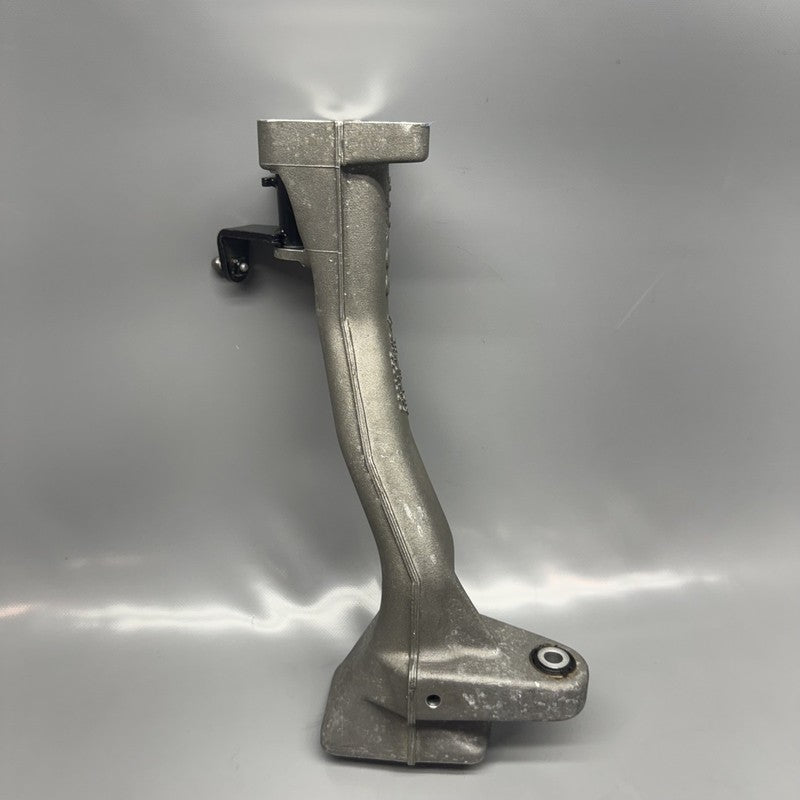 2321299 BMW K 1200LT SWING ARM MOUNT BRACKET REAR 2005 2006 2007 2008 OEM 2321299