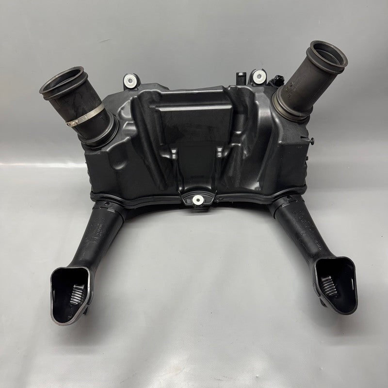 7726793 BMW R1250RT AIRBOX FILTER HOUSING 2013-2018 2019 2020 2021 2022 2023 2024 OEM