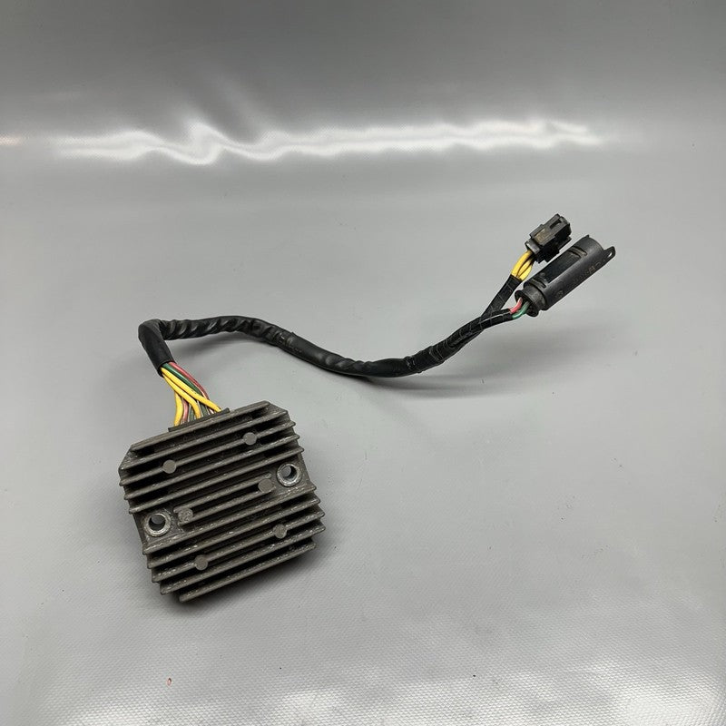 G650GS SERTAO BMW G650GS SERTAO VOLTAGE REGULATOR 2010 2011 2012 2013 2014 OEM