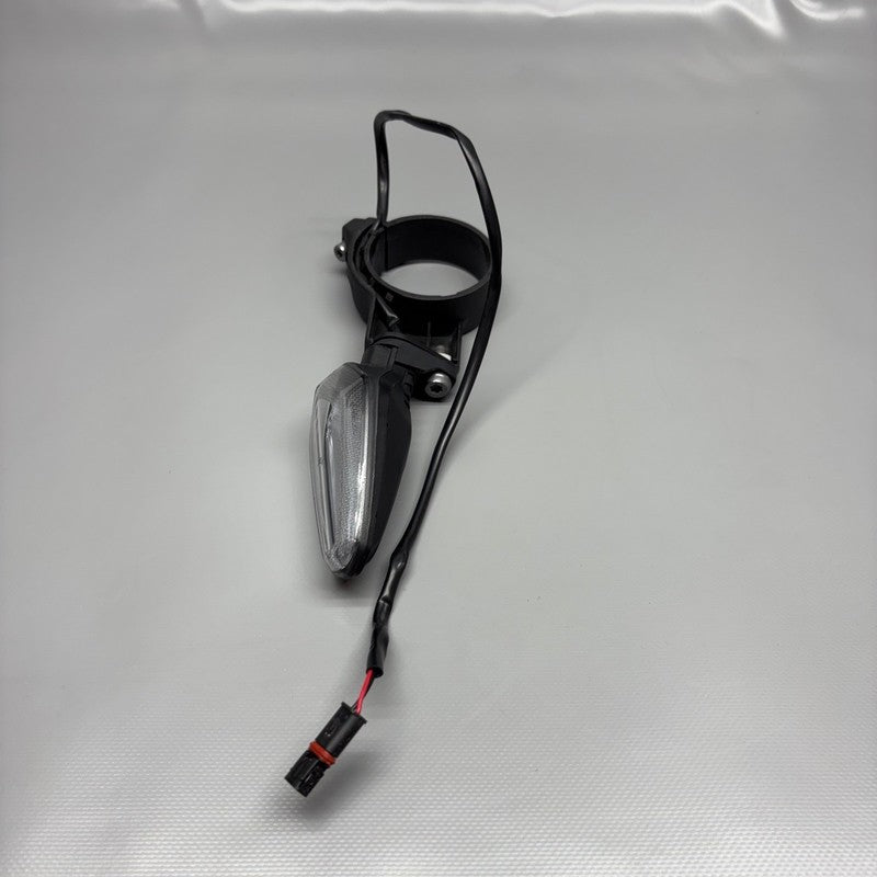 7108273 BMW R12 NINE T SIGNAL LIGHT LEFT FRONT 2022 2023 2024 2025 OEM 7108273