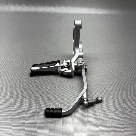 BMW R1150RS FOOTPEG WITH BRACKET LEFT 2002 2003 2004 2005 2006 OEM