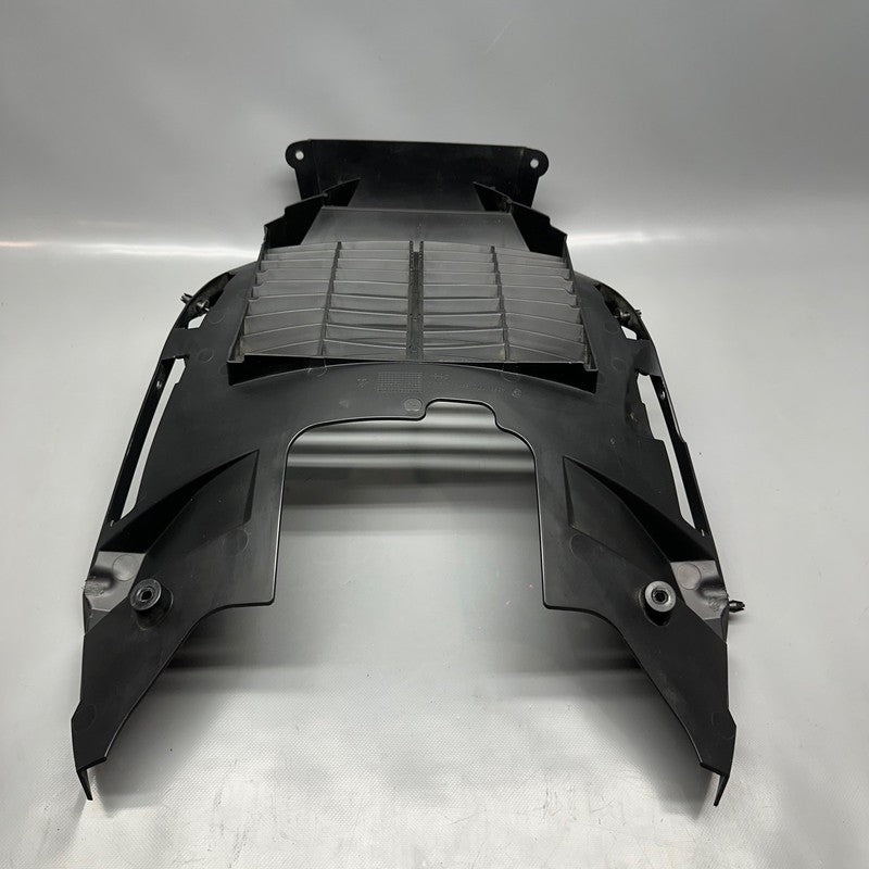 7724897 BMW C600 SPORT RADIATOR GRILLE COVER 2011 2012 2013 2014 2015 OEM 7724897