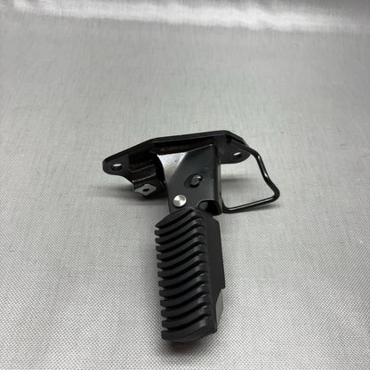 8558604 BMW C400X FOOTPEG RIGHT REAR 2018 2019 2020 OEM 8558604