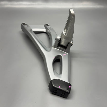 BMW K1200RS K589 FOOTPEG PLATE RIGHT REAR 1996-2000 2001 2002 2003 200