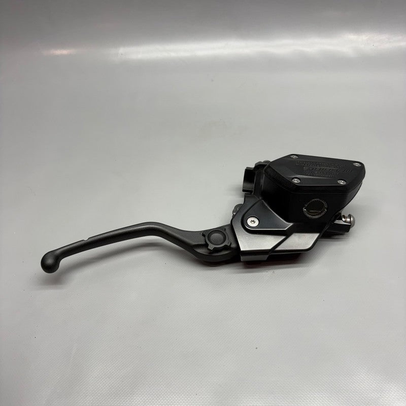 BMW K1600 BAGGER FRONT BRAKE MASTER CYLINDER 2017-2021 2022 2023 2024 