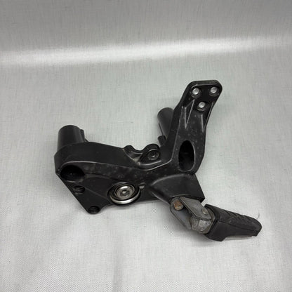 7725449 BMW C 650 SPORT LEFT ENGINE MOUNT 2014 2015 2016 2017 2018 2019 2020 OEM 7725449