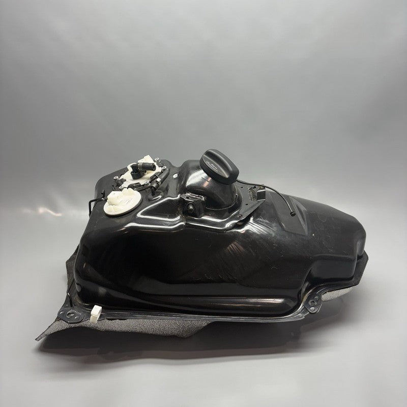 C650 GT BMW C650 GT FUEL TANK 2011 2012 2013 2014 2015 OEM 