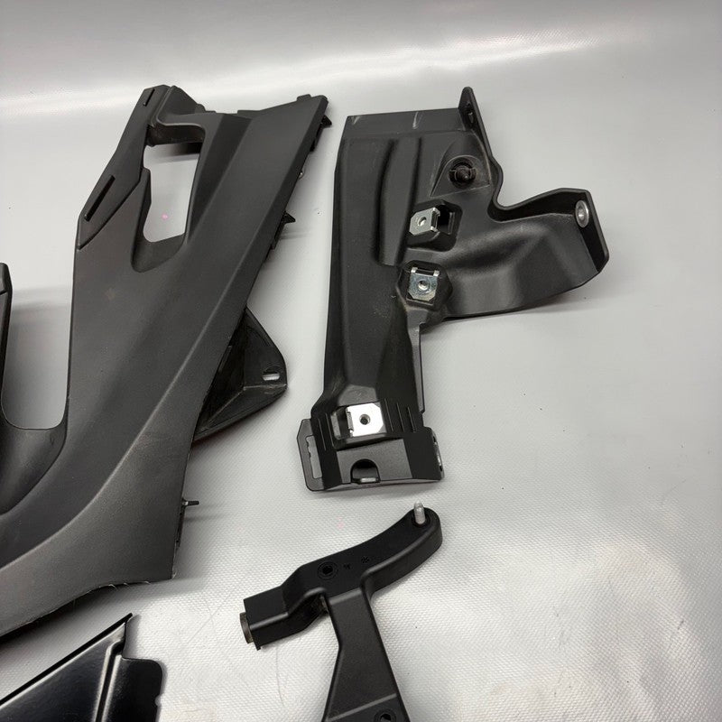 BMW K1600 BAGGER WINDSHIELD ADJUSTMENT COVER 2017 2018 2019 2020 2021 
