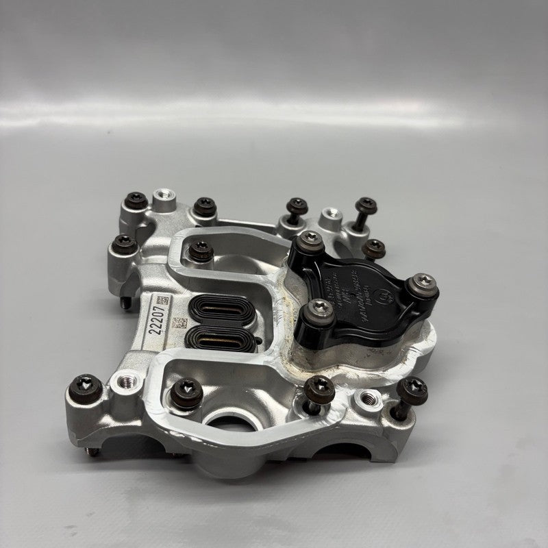 BMW S1000R CYLINDER HEAD CAMSHAFT BRACKET 2020 2021 2022 2023 2024 OEM