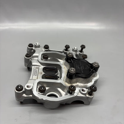 BMW S1000R CYLINDER HEAD CAMSHAFT BRACKET 2020 2021 2022 2023 2024 OEM