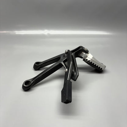 R1300GS BMW R1300GS FOOTPEG WITH BRACKET LEFT REAR 2022 2023 2024 OEM