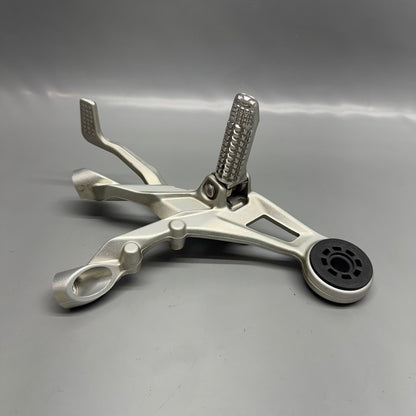 BMW S1000RR K67 FOOTPEG PLATE RIGHT 2018 2019 2020 2021 2022 2023 2024