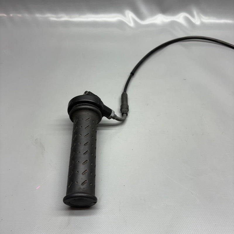G 310R BMW G 310R HANDLE BAR GRIP RIGHT 2019 2020 2021 2022 2023 2024 2025 OEM