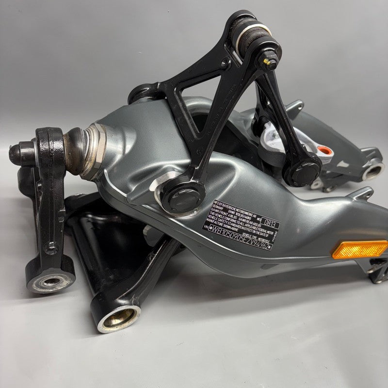K 1300S BMW K 1300S FRONT WHEEL CARRIER 2007-2011 2012 2013 2014 2015 OEM
