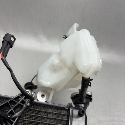 8555494 BMW G 310R RADIATOR WITH FAN 2016 2017 2018 2019 2020 OEM 8555494