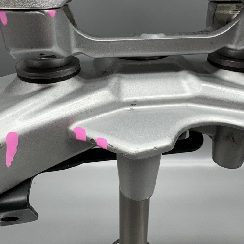 8554115 BMW G310R TRIPLE TREE CROSS BRACE 2017 2018 OEM 8554115