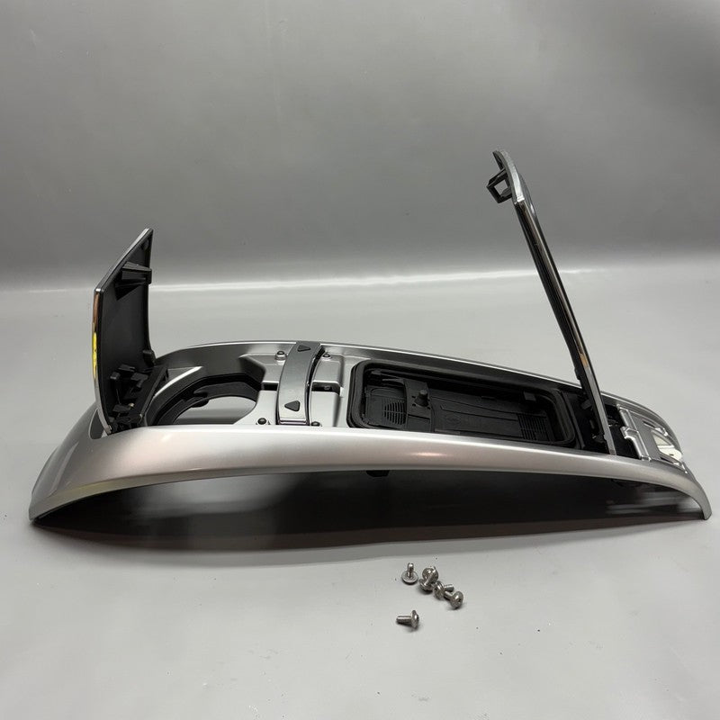 9829170 BMW R18 TRANSCONTINENTAL TANK CENTER TRIM 2020 2021 2022 2023 2024 2025 OEM