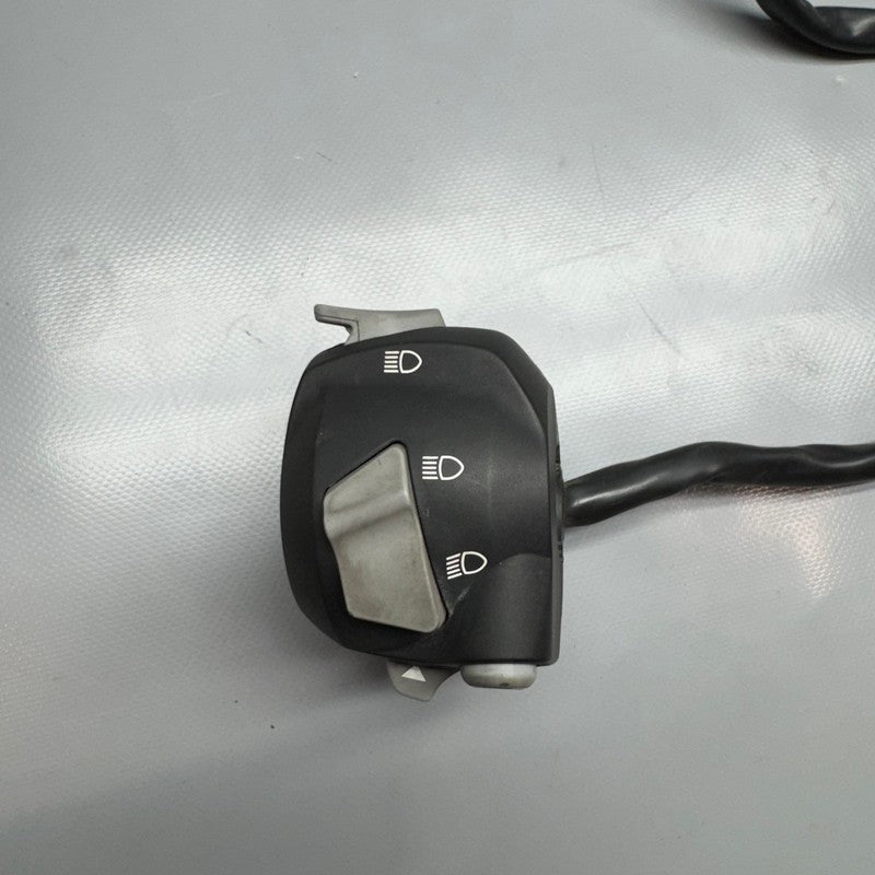 8569835 BMW G310GS HANDLEBAR SWITCH LEFT 2016 2017 2018 2019 2020 OEM 8569835