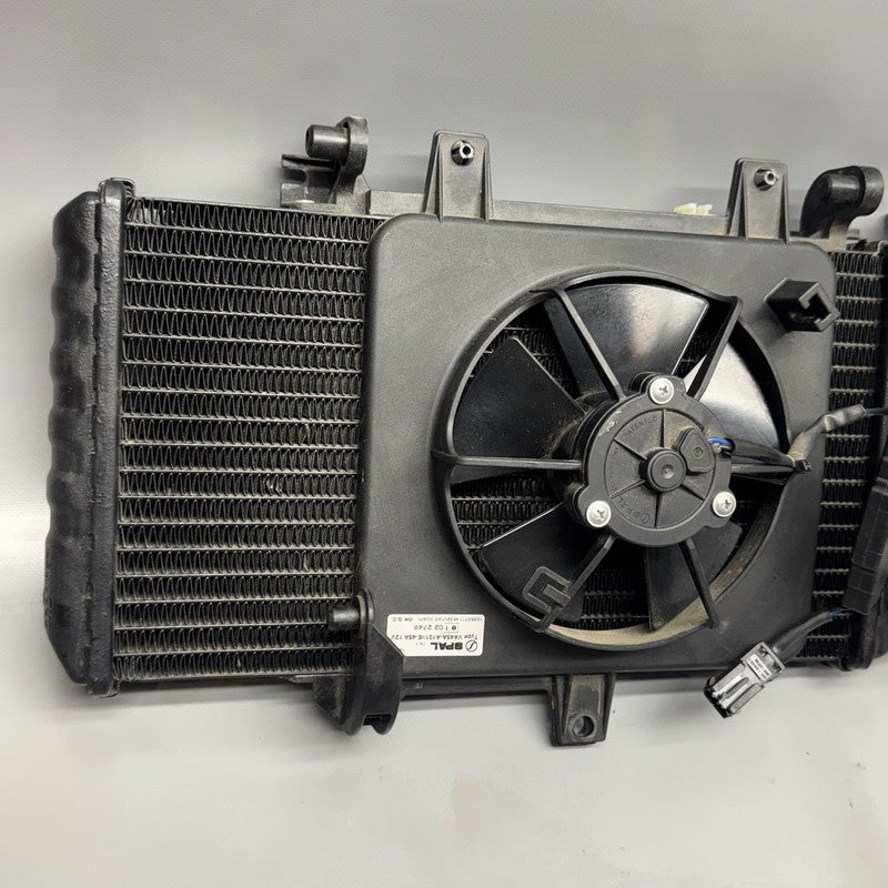 BMW F800ST WATER RADIATOR 2006 2007 2008 2009 2010 2011 2012 OEM 76782