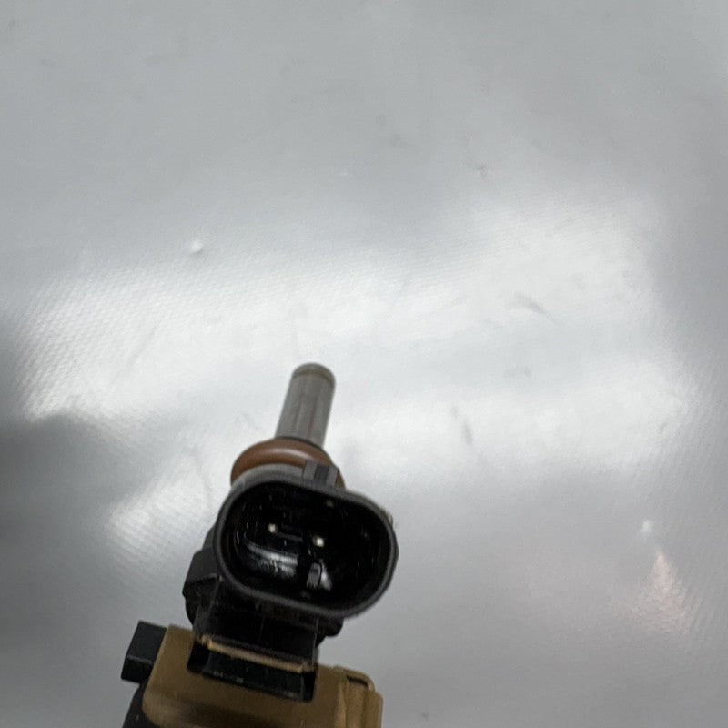 R1300GS ADVENTURE BMW R1300GS ADVENTURE FUEL DISTRIBUTER INJECTION VALVE 2023 2024 2025 OEM