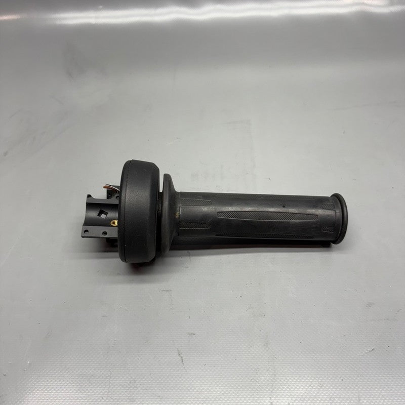 8552120 BMW K1600GT HANDLEBAR GRIP RIGHT 2011 2012 2013 2014 2015 2016 OEM 8552120